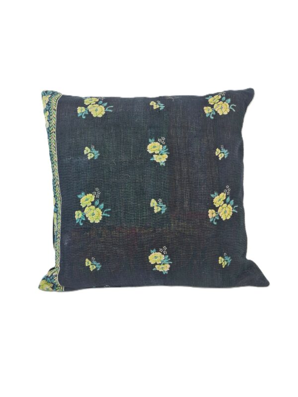 Cushion medium square