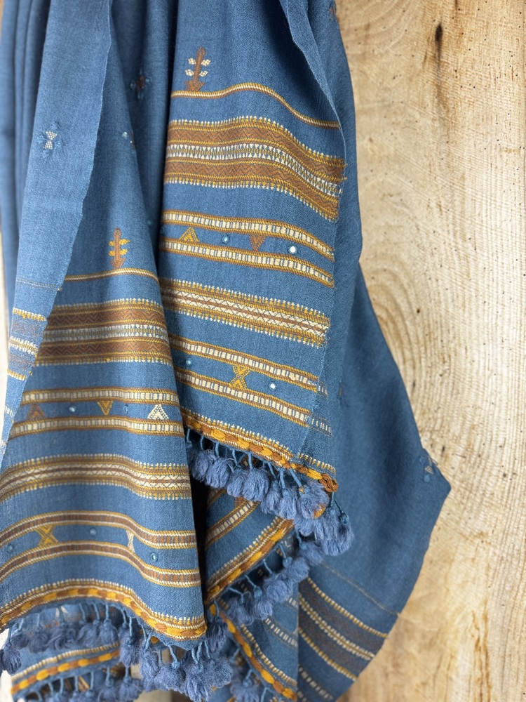 Hand woven Bhujodi scarves dyed with natural dyes, a cosy warm addition to your outfit.