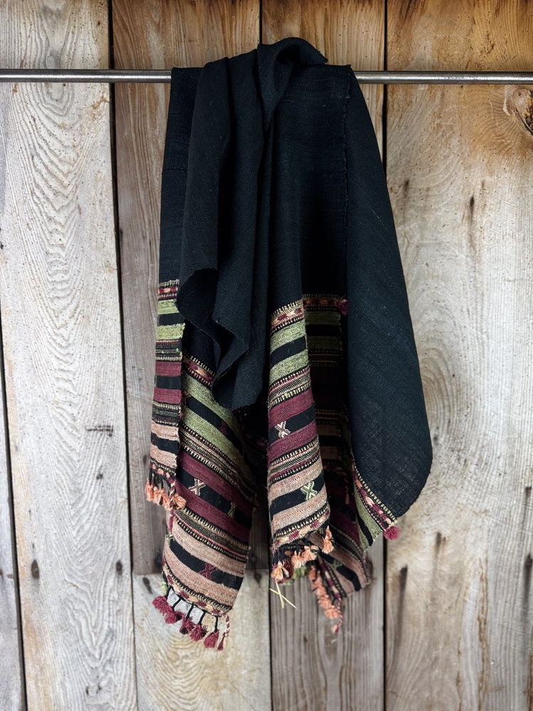 Hand woven Bhujodi scarves dyed with natural dyes, a cosy warm addition to your outfit.
